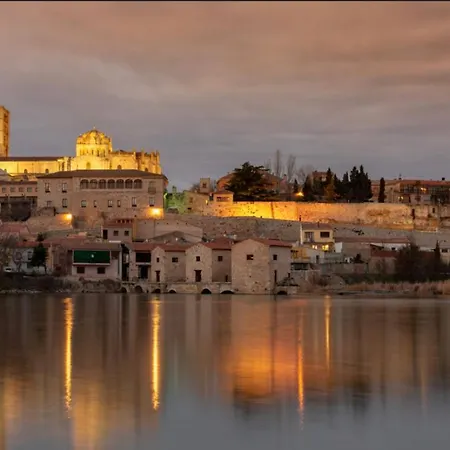 El Corazon De Garaje Gratis Lejlighed *